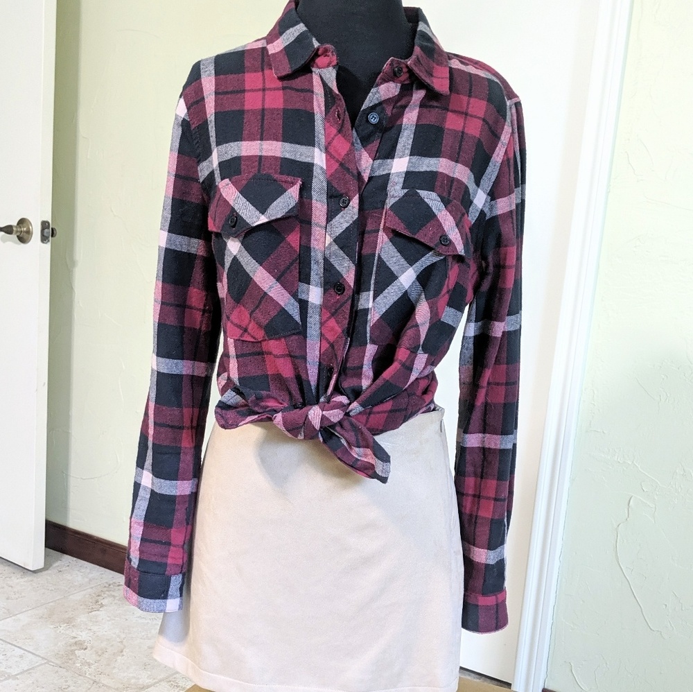 Charlotte Russe Red black Plaid Long Sleeve Button Down top maroon